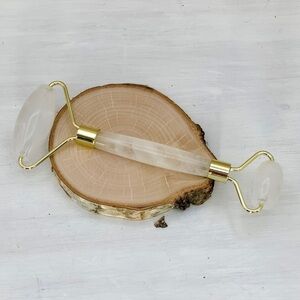 Face Roller, Eye Massage Tool in Clear Quartz